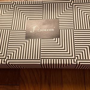 JOEDIR synthetic wig